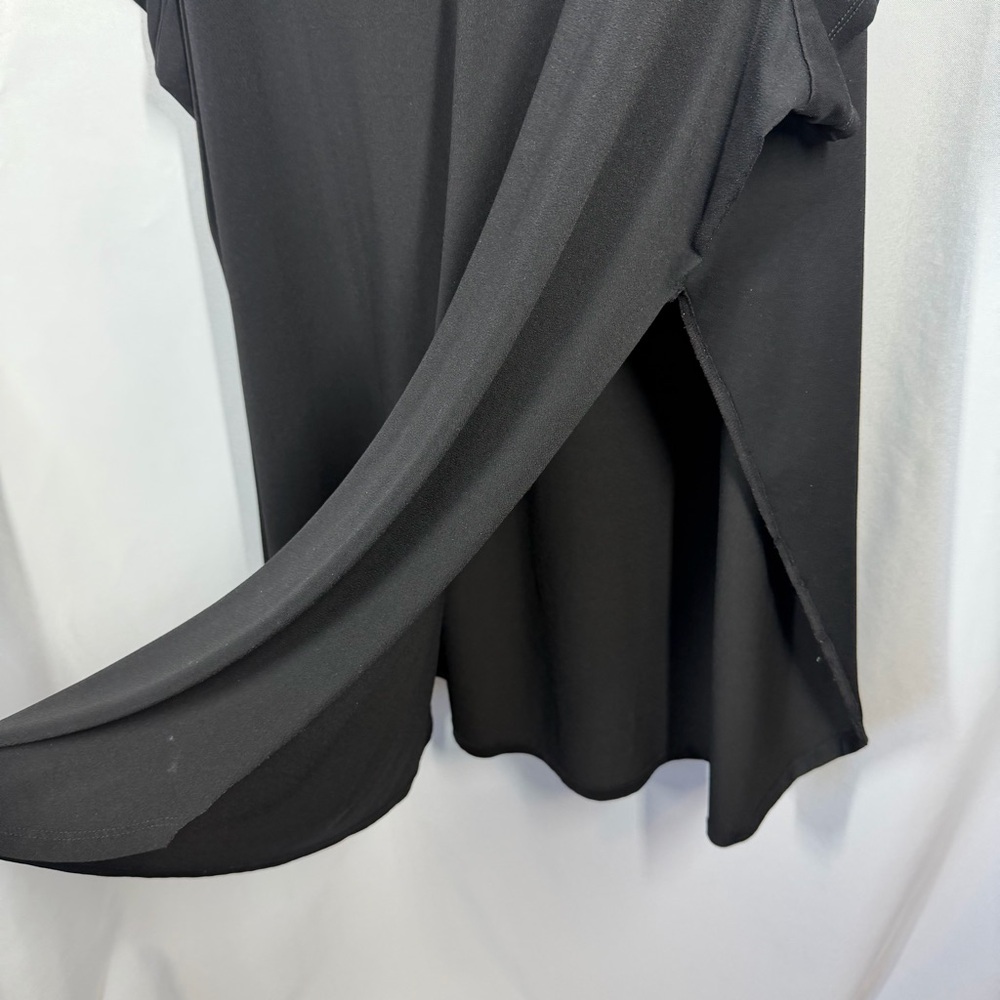 H&M | Short Sleeve V Neck Black Slits On Sides Women's Size 4X - Picture 3 of 8